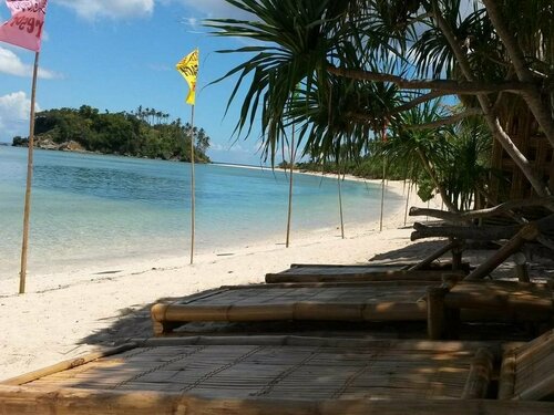 Гостиница Binucot Beach Resort в Провинции Ромблон