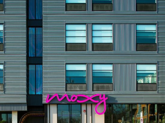 Фото Moxy Minneapolis Uptown