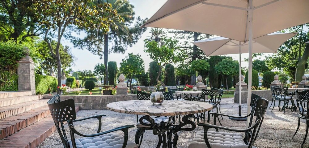 Фото Hotel Duques de Medinaceli