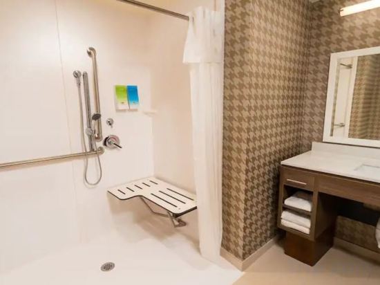 Фото Home2 Suites by Hilton Bakersfield