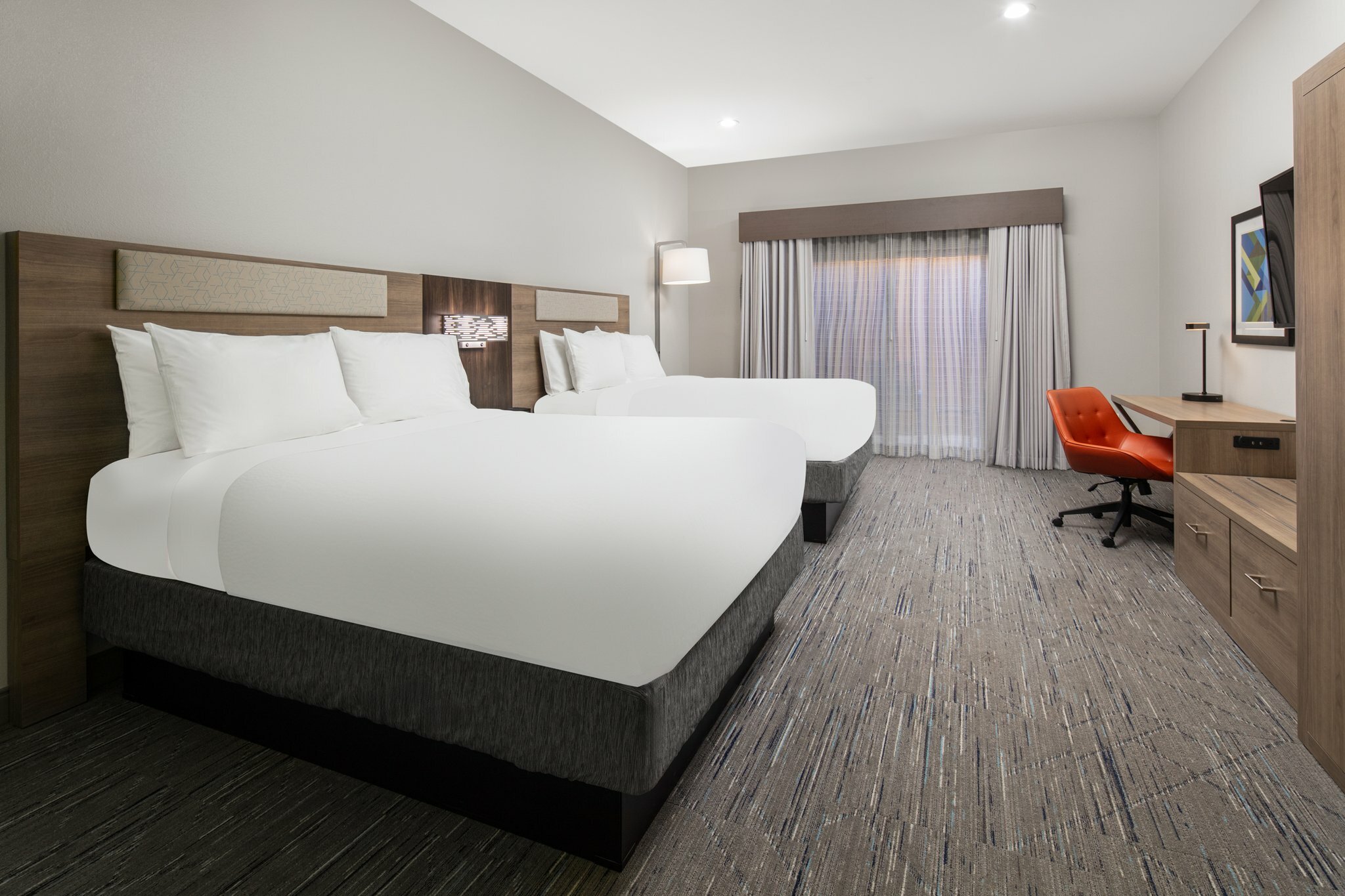 Фото Holiday Inn Express Hotel & Suites Ventura, an Ihg Hotel