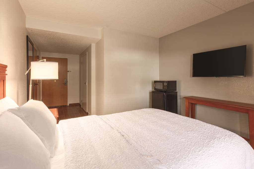 Фото Hampton Inn Des Moines-Airport