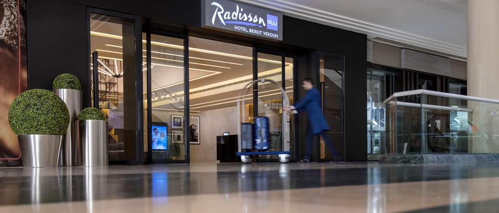 Фото Radisson Blu Hotel, Beirut Verdun