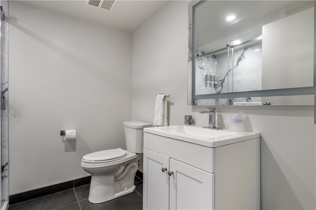 Фото Best Western Hotel Brossard