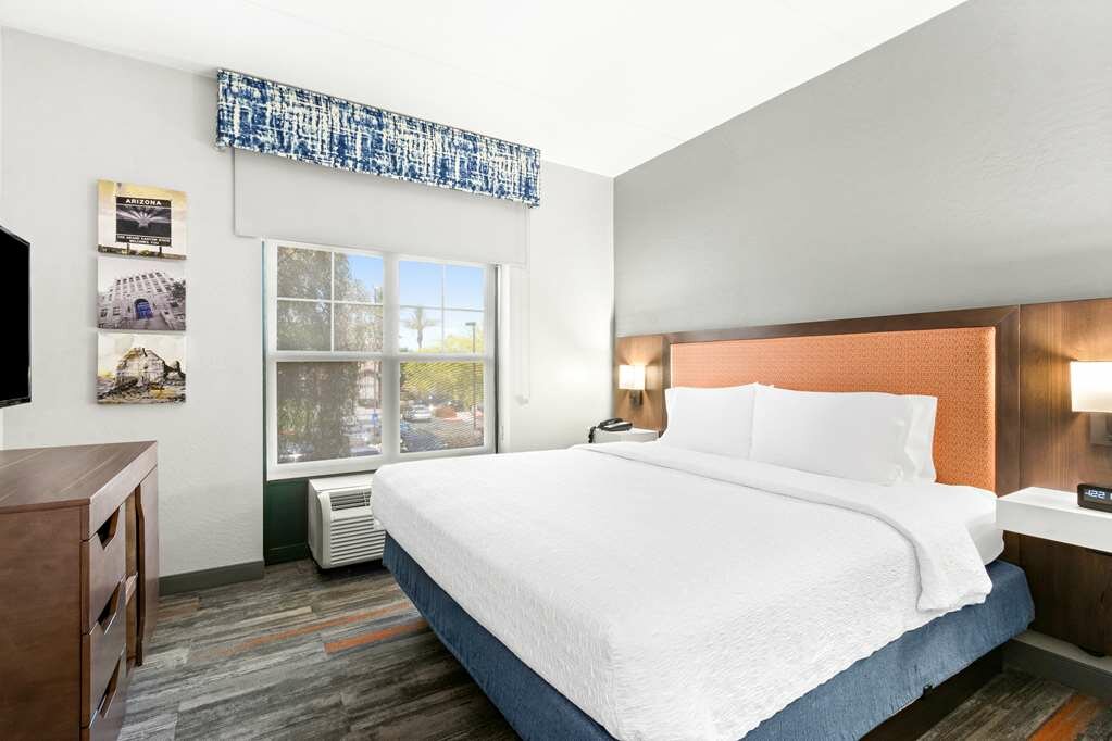 Фото Hampton Inn & Suites Phoenix-Goodyear