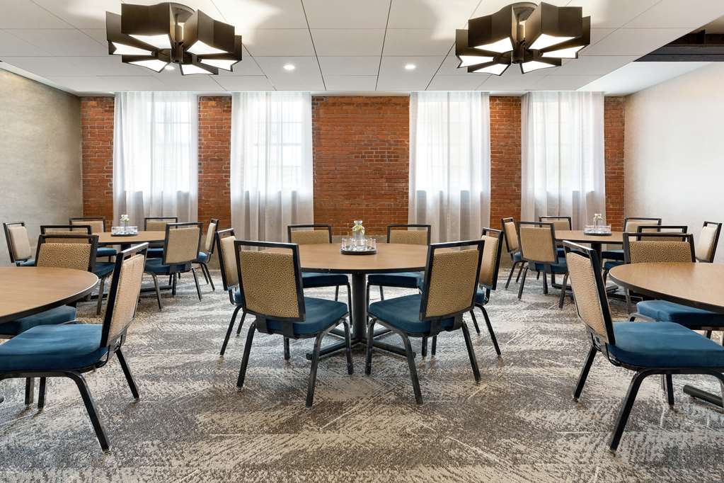 Фото The Wilbur Lititz, Tapestry Collection by Hilton