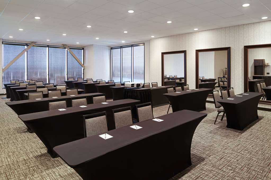Фото H Hotel Los Angeles, Curio Collection by Hilton