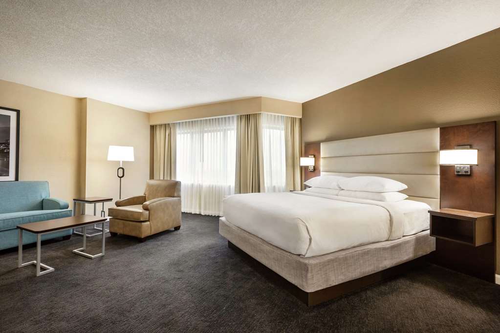 Фото Doubletree by Hilton Orlando Downtown