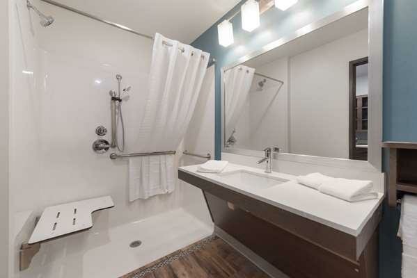 Фото Woodspring Suites Philadelphia Northeast