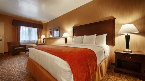Гостиница Best Western San Dimas Hotel & Suites в Помоне