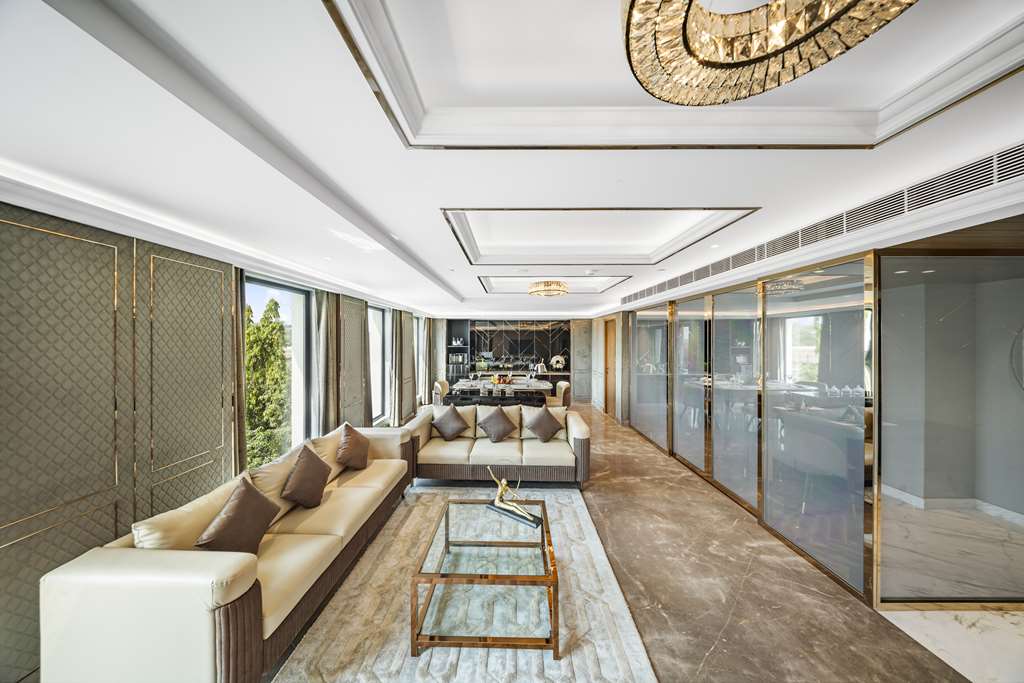 Фото Radisson Blu Hotel & Suites GRT Chennai