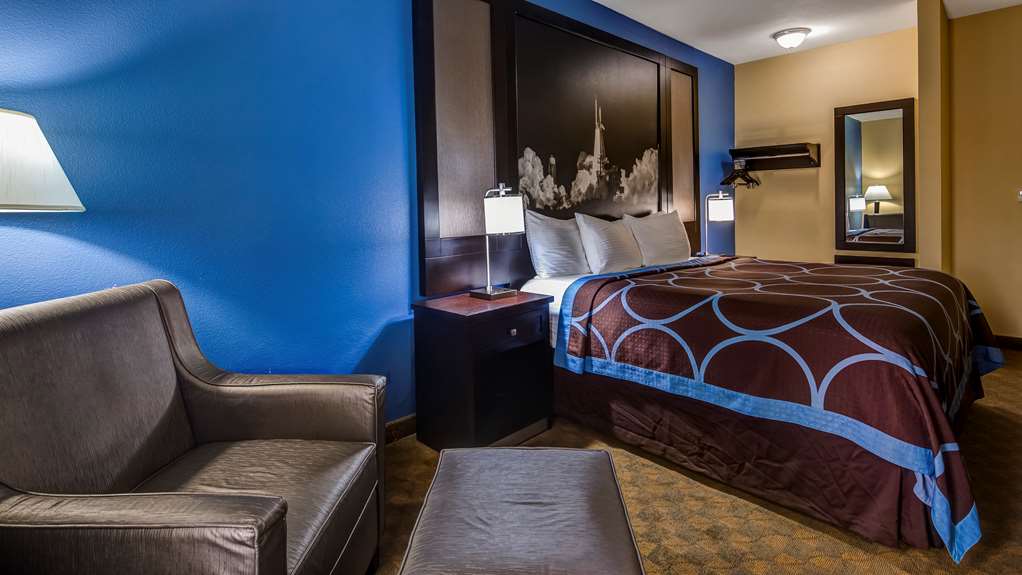 Фото SureStay Plus Hotel by Best Western Alvin