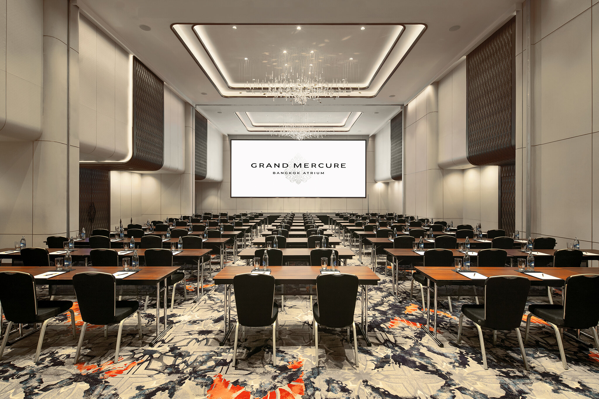 Фото Grand Mercure Bangkok Atrium