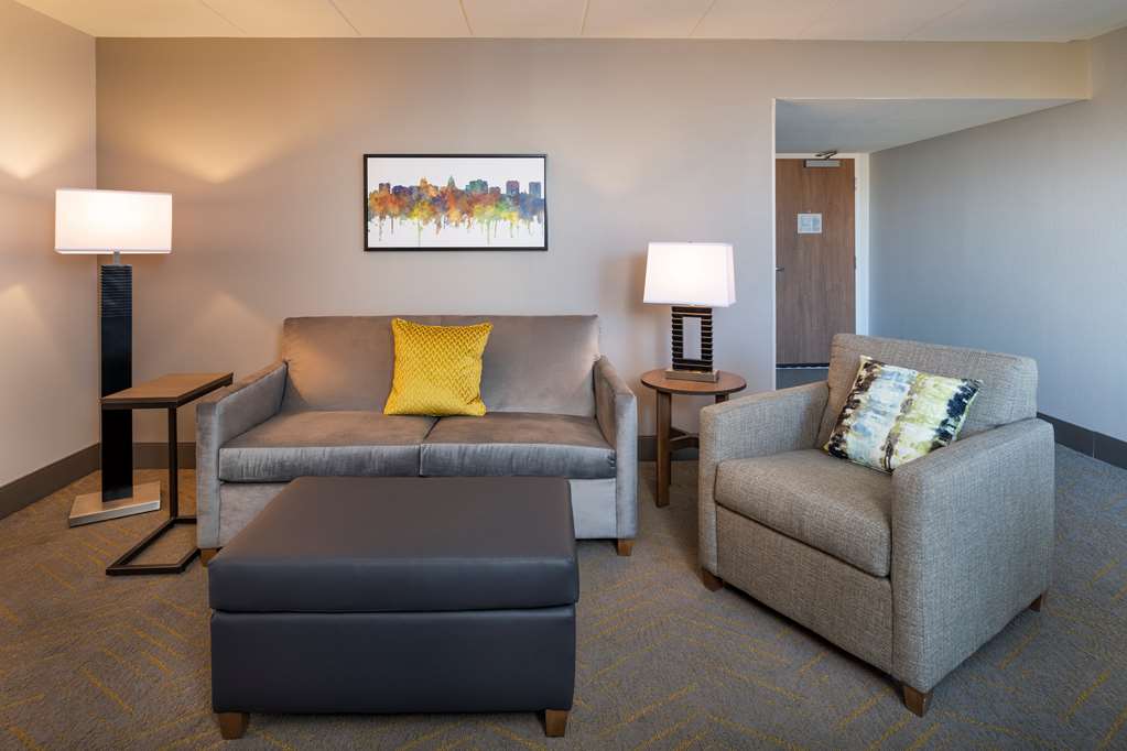 Фото DoubleTree by Hilton Madison East