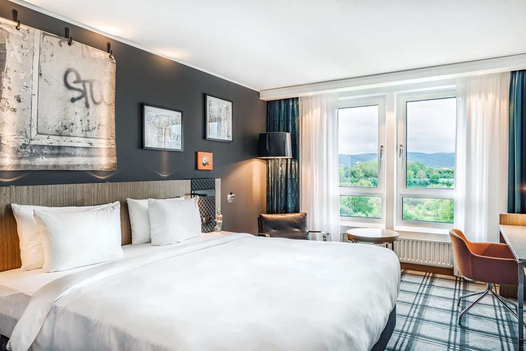 Фото Radisson Blu Hotel, Karlsruhe