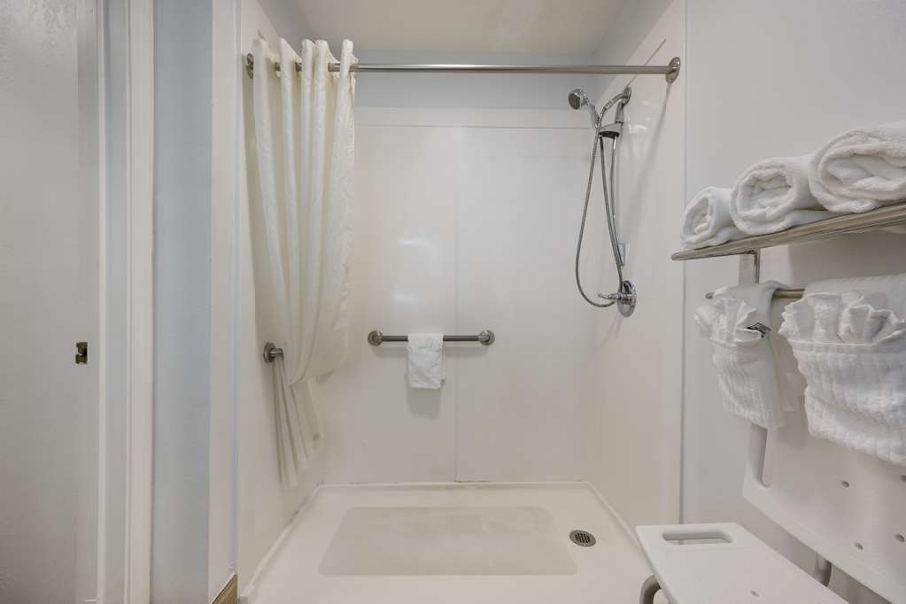 Фото SureStay Hotel by Best Western Tuscaloosa Southeast