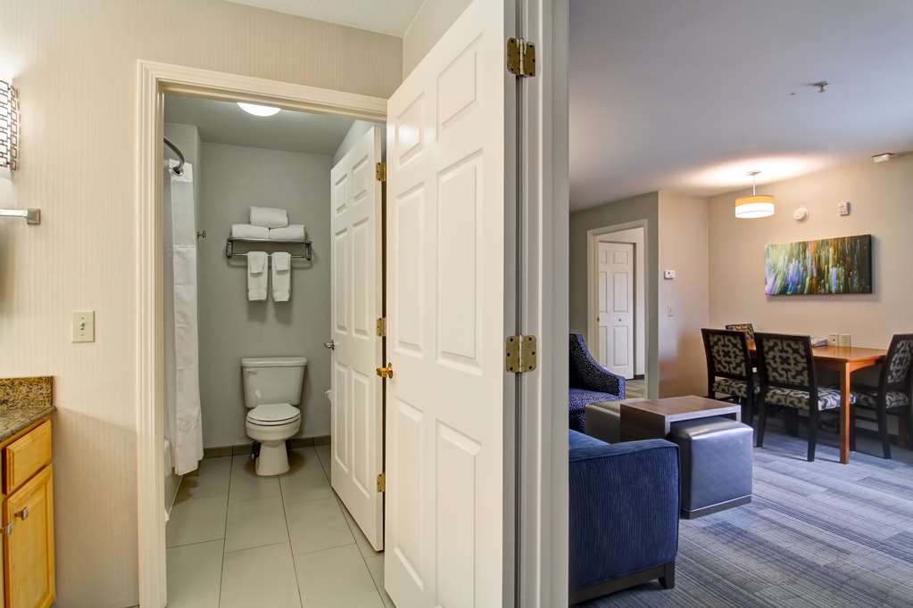 Фото Homewood Suites by Hilton Stratford
