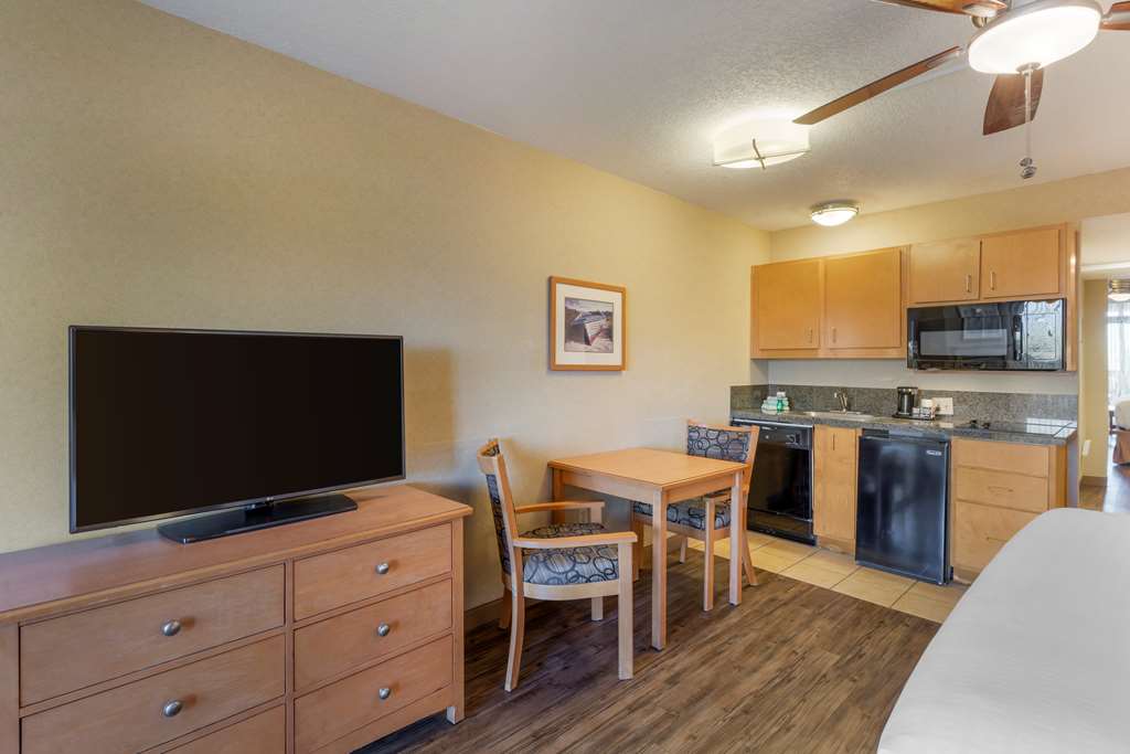 Фото Best Western Plus Ocean View Resort