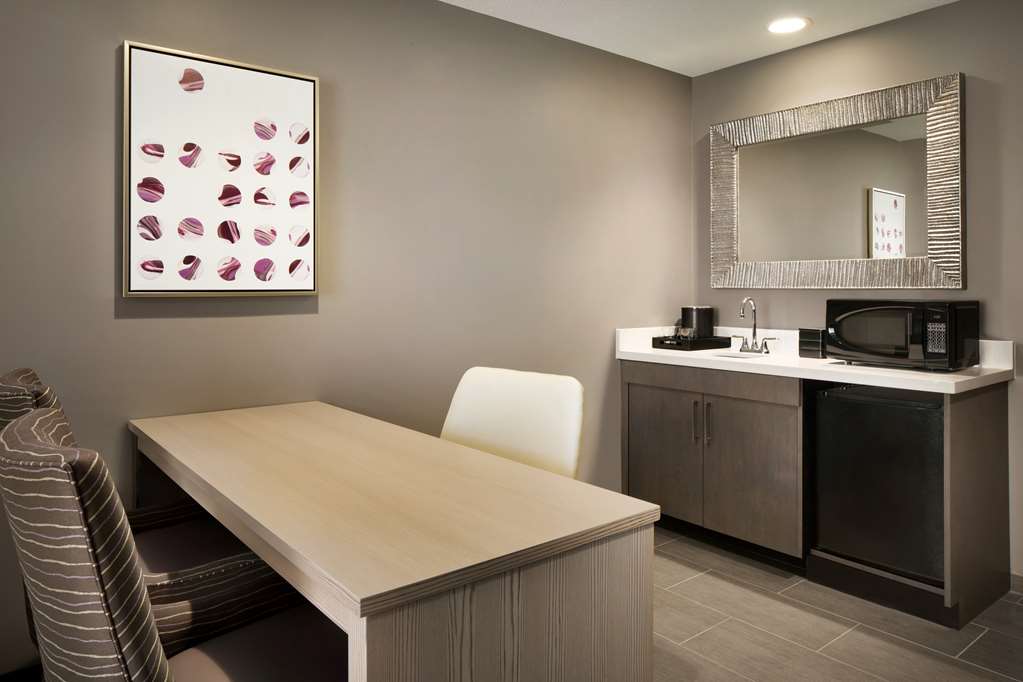 Фото Embassy Suites by Hilton Charlotte Uptown