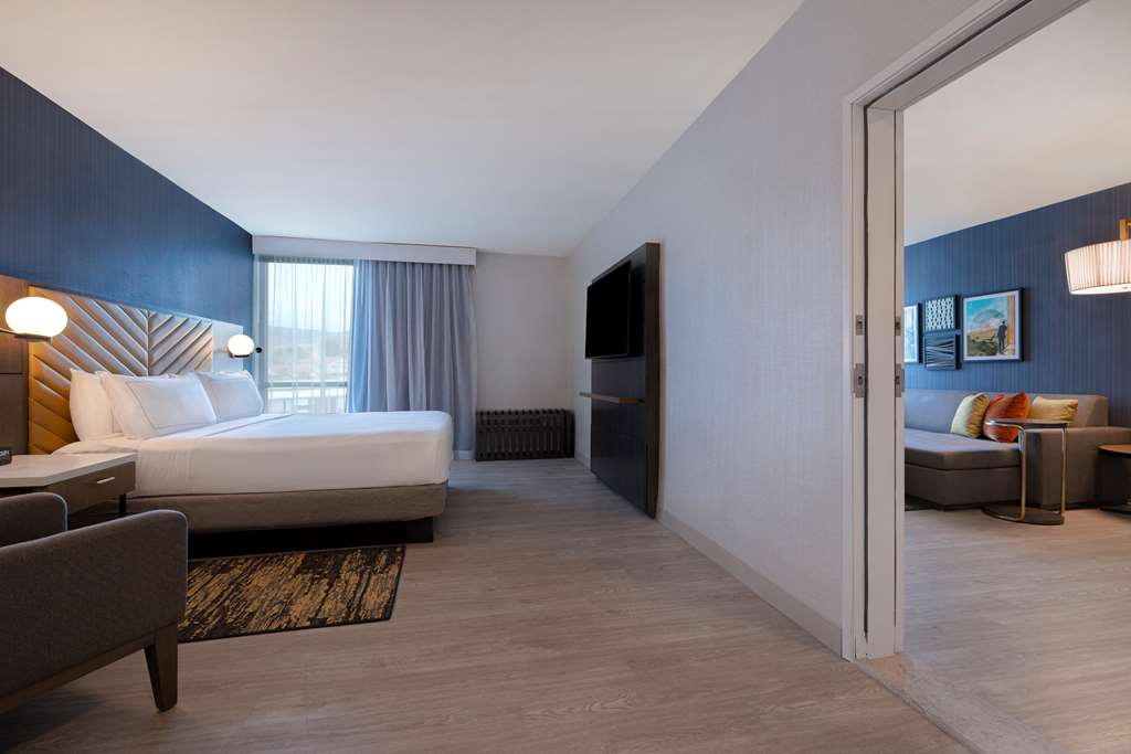 Фото DoubleTree by Hilton Palmdale, Ca