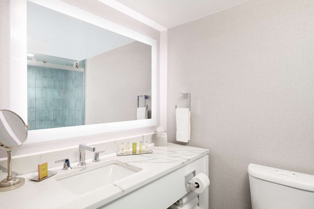 Фото Hilton Los Angeles Culver City
