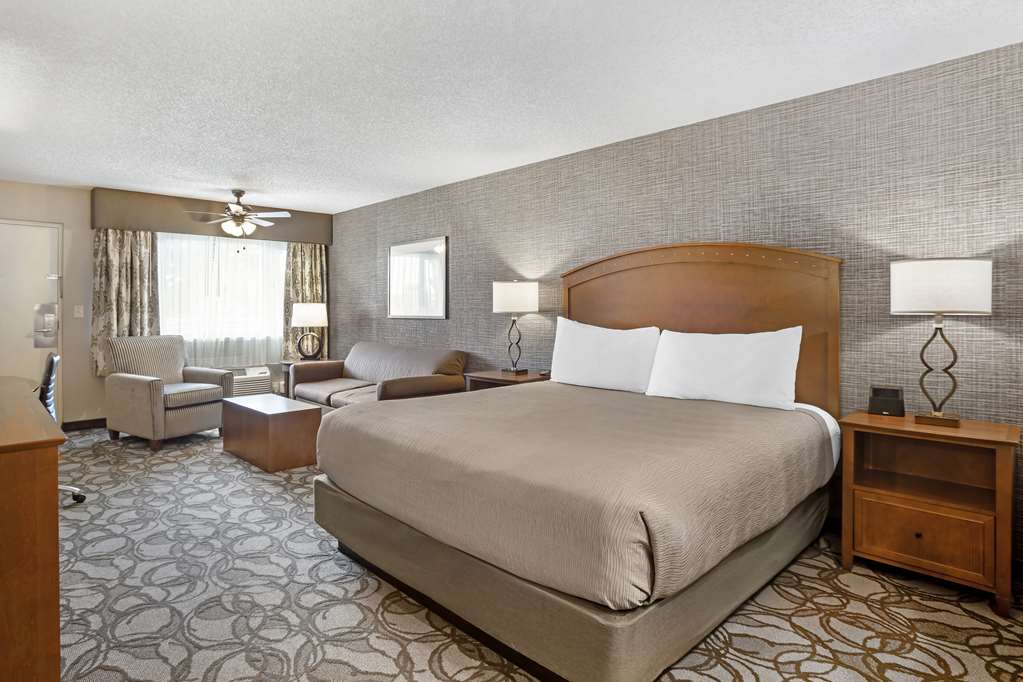 Фото Best Western Plus Black Oak