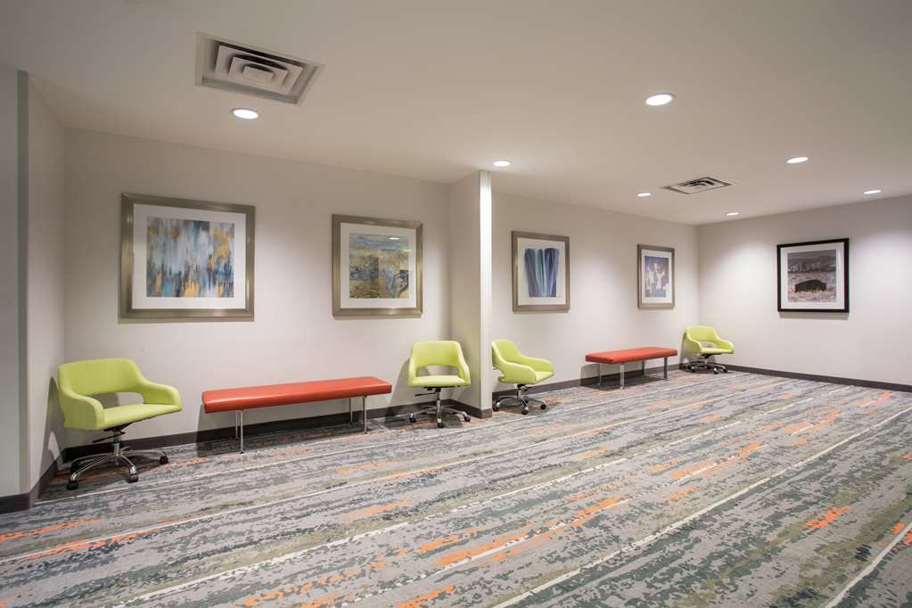 Фото Hampton Inn & Suites Denver-Downtown