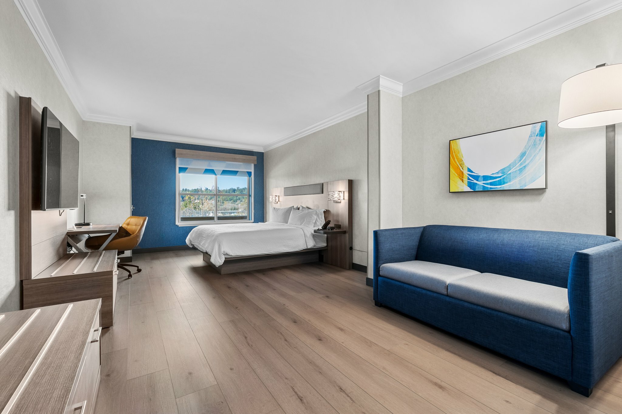 Фото Holiday Inn Express Hotel & Suites Santa Cruz, an Ihg Hotel