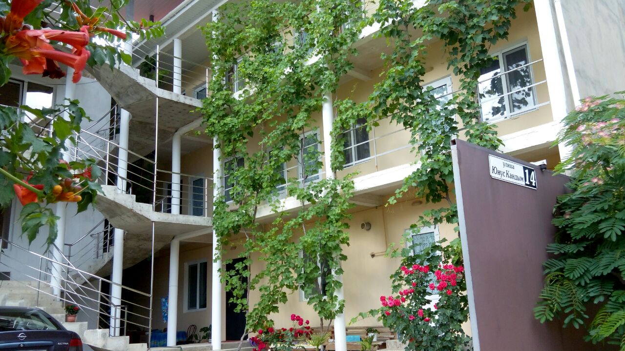 Фото отеля 2