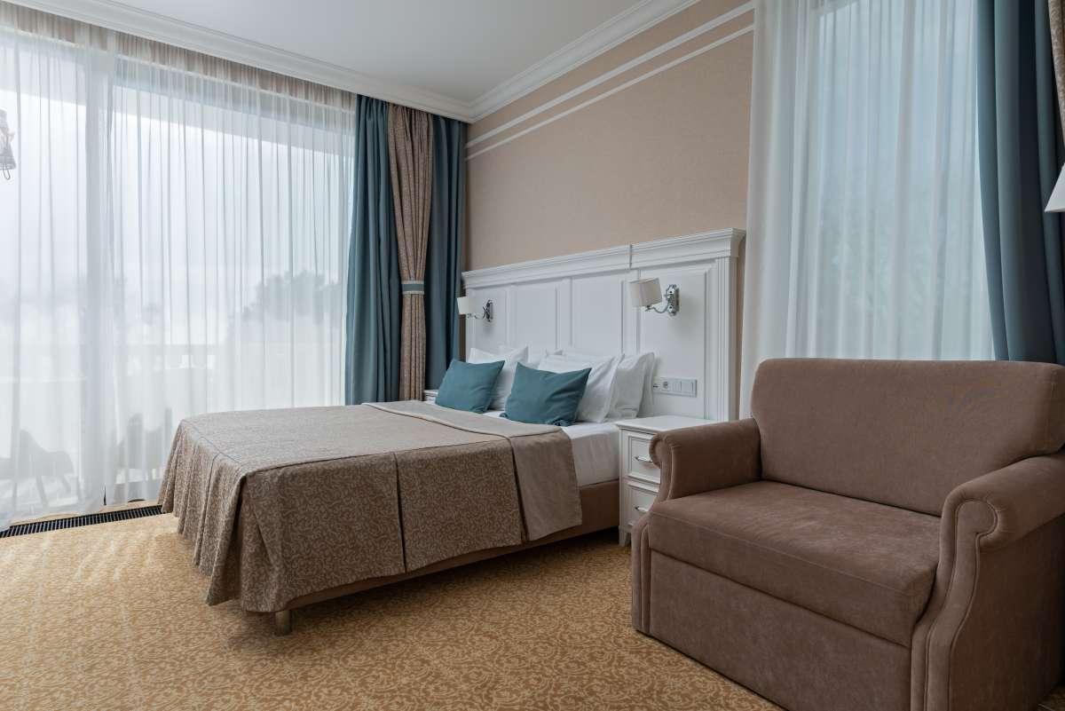 Фото Династия