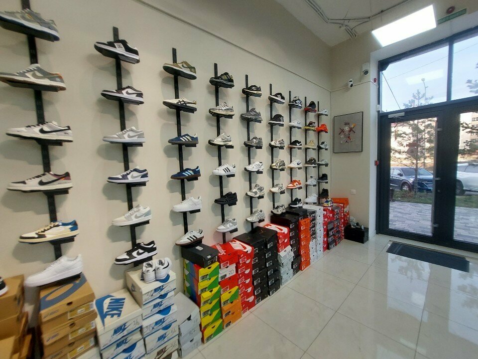 Shoe store 1qadamm, Astana, photo