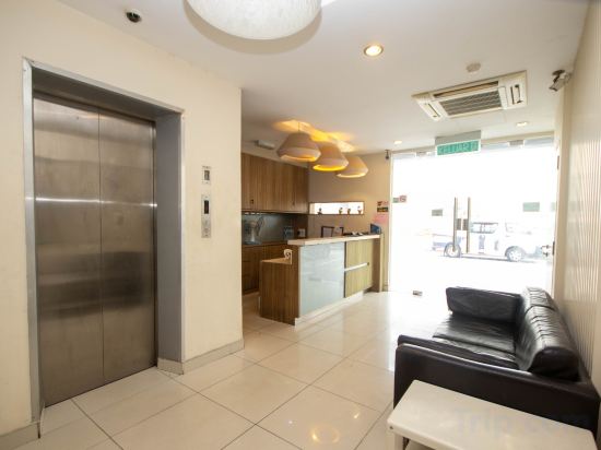 Фото Station Eight Inn