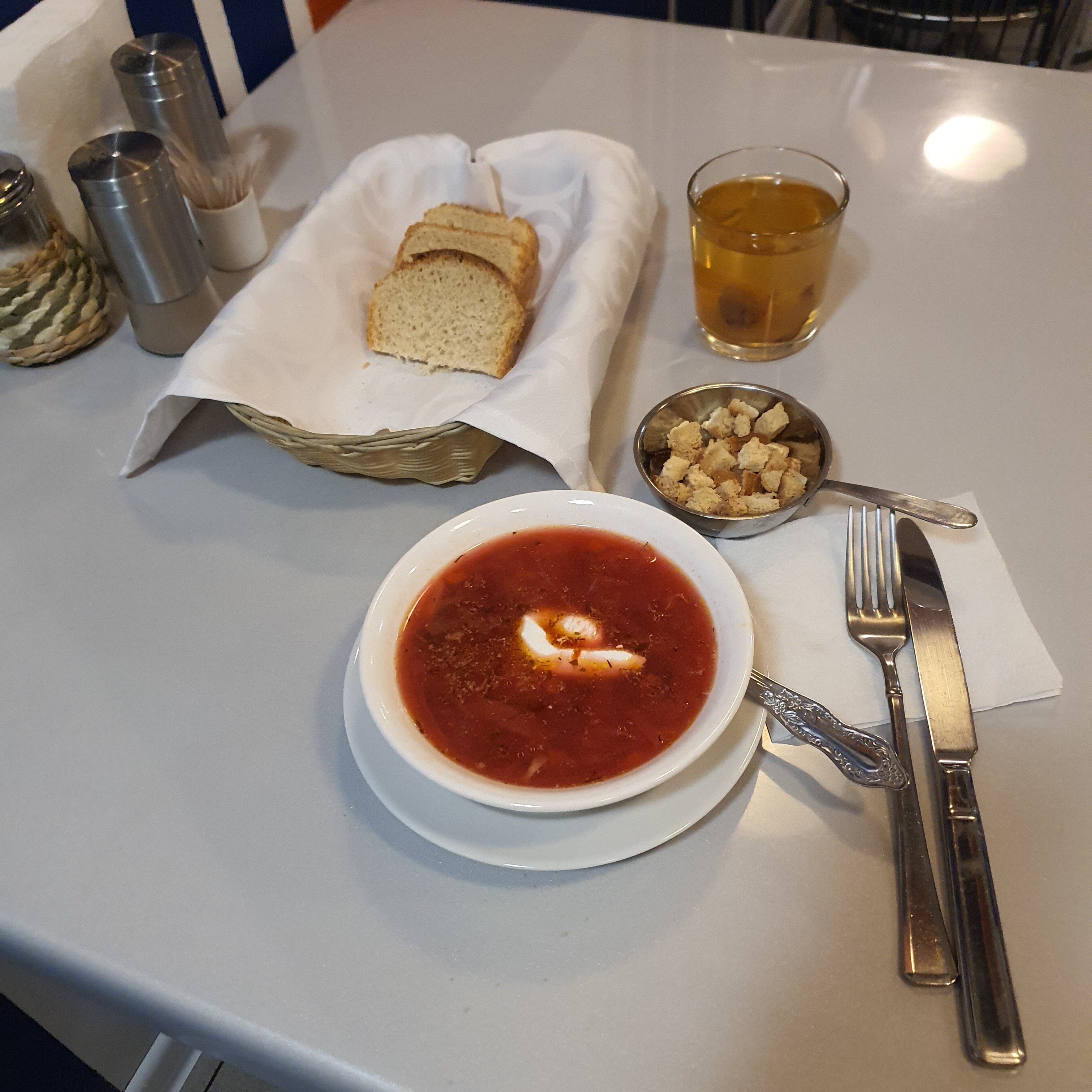 Фото Август