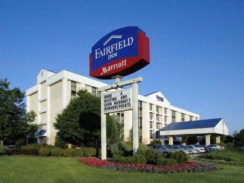 Гостиница Fairfield Inn by Marriott East Rutherford Meadowlands в Хакенсаке