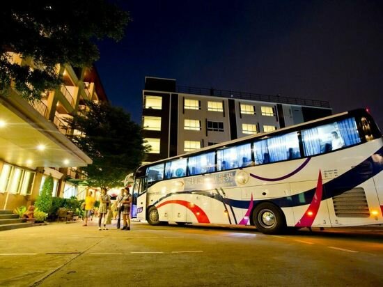 Hotel Sinsuvarn Airport Suite, Bangkok, photo