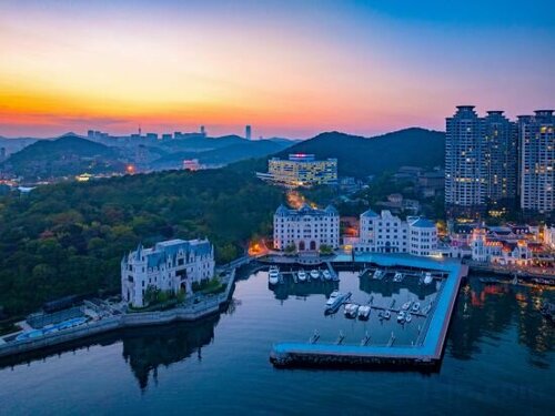 Гостиница Dalian Lijing Hotel в Даляне