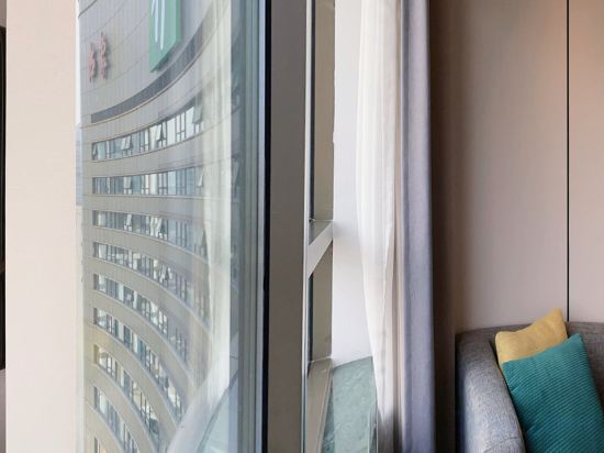 Фото Holiday Inn Shanghai Nanjing Road