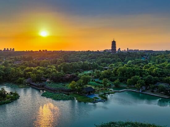 Hotel Yangzhou Seclusive Life Hot Spring Resort, Yangzhou, photo