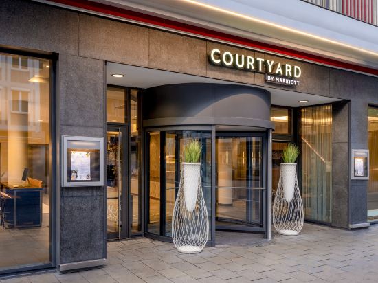 Фото Courtyard Munich City Center