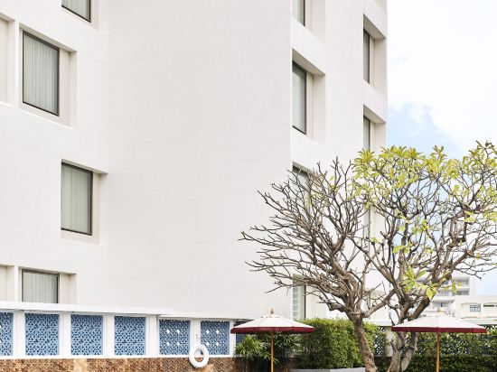 Фото Montien Hotel Surawong Bangkok