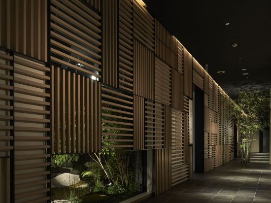 Фото Royal Twin Hotel Kyoto Hachijoguchi