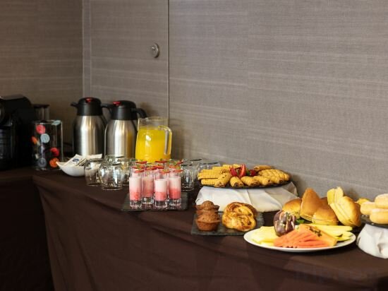 Фото Neya Lisboa Hotel