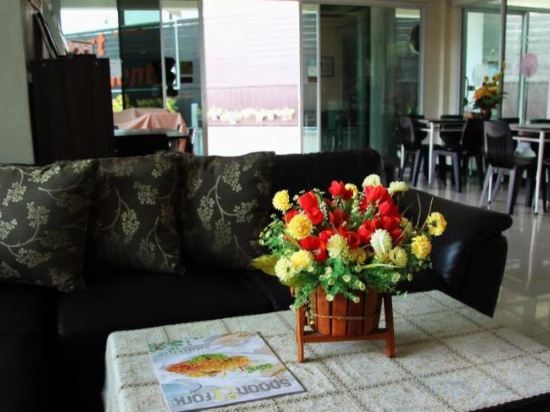 Фото Airport Resident 2