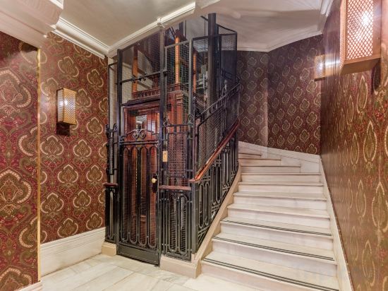 Фото H10 Villa de la Reina Boutique Hotel