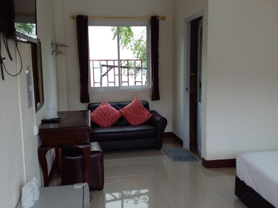 Фото ThanaVill Resort