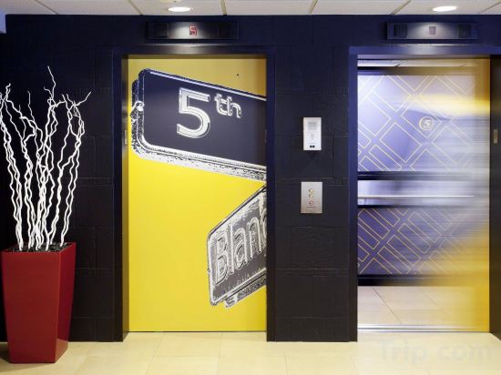 Фото Staypineapple, Hotel Five, Downtown Seattle