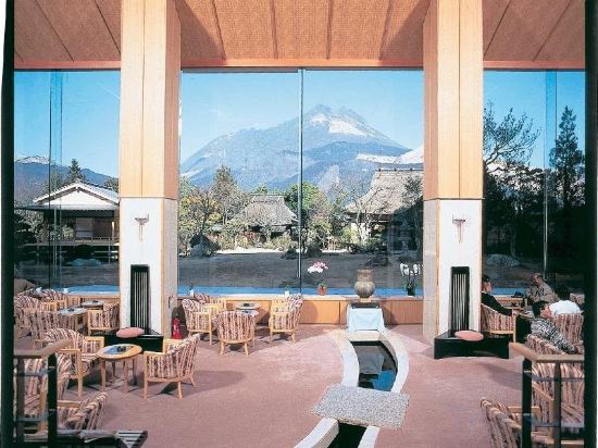 Фото Yufuin Onsen Yufuin Kotobuki Hananosho