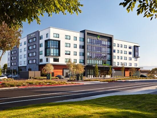 Фото Element Santa Clara