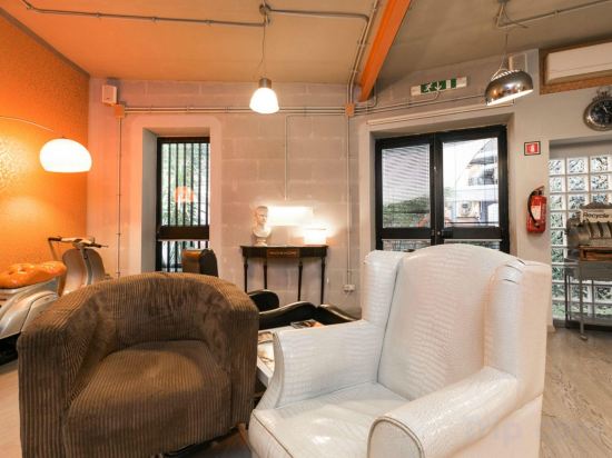 Фото Orange Hotel