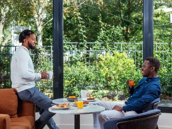 Фото 37687968051